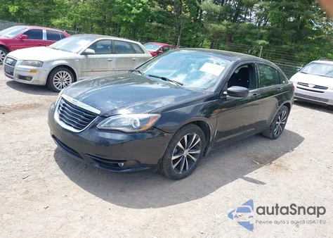 2012 Chrysler 200 Touring z USA, uszkodzony, nr VIN 1C3CCBBG2CN297472